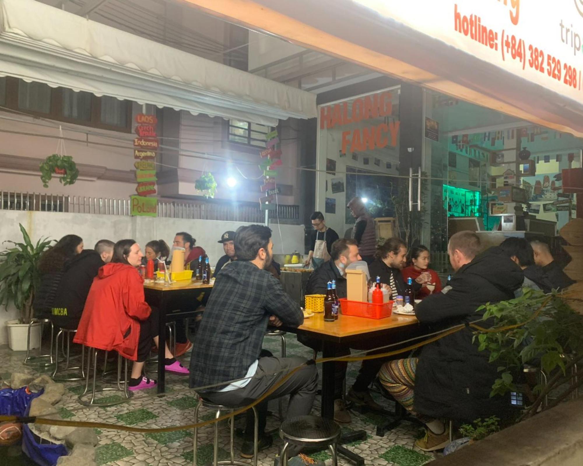Ha Long Fancy Hostel With Vegetarian And Vegan Restaurant Exteriér fotografie