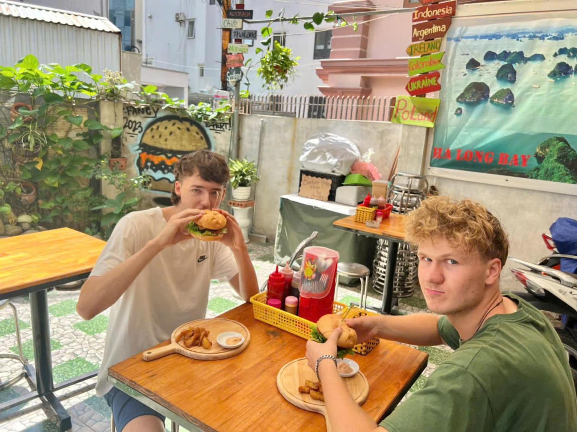 Ha Long Fancy Hostel With Vegetarian And Vegan Restaurant Exteriér fotografie